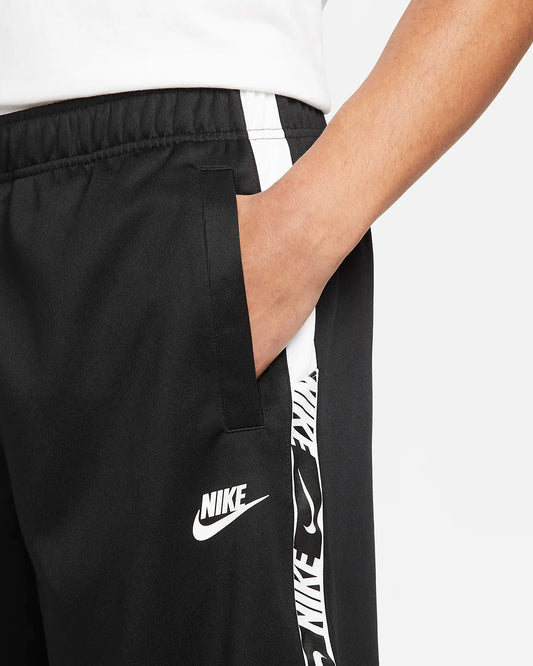 Nike Nike Sportswear Men's Repeat Shorts.